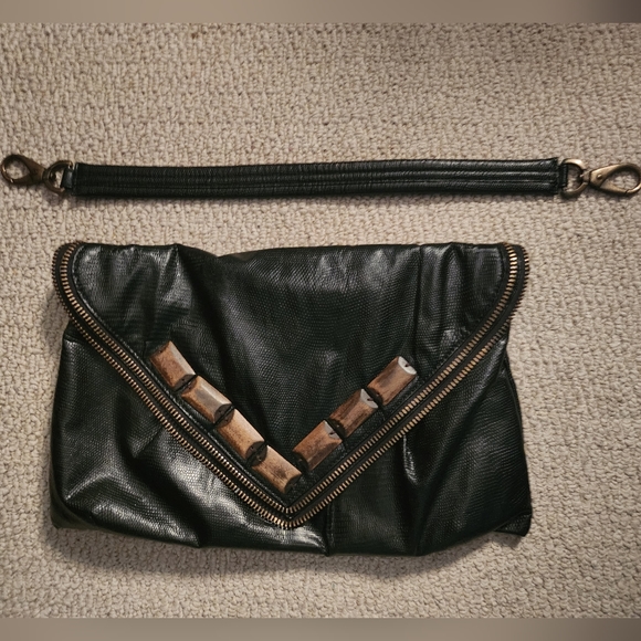 Matt & Nat black envelope shoulder bag - Picture 8 of 9